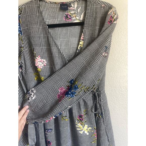 Kaari Blue Wrap Dress Floral Houndstooth Lightweight Knee Length Career Small - Picture 5 of 9